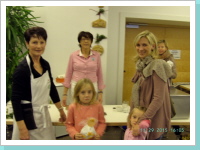 Unsere Frauen waren sehr r&uuml;hrig und halfen &uuml;berall