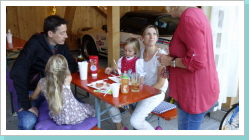 Auch die Kleinen f&uuml;hlten sich wohl, bei Albert Home