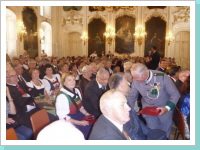 Gratulanten von allen Seiten